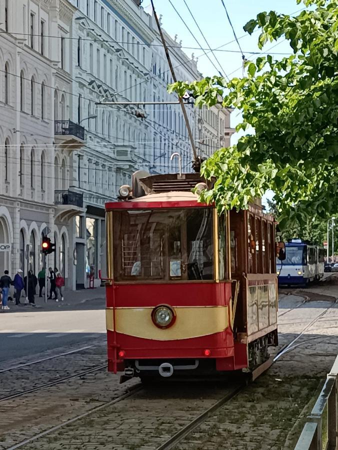 Centrally Located Studio Apartment Рига Экстерьер фото